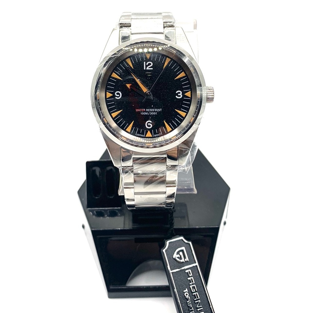 Sleek Men’s Stainless Steel Quartz Watch New Unworn